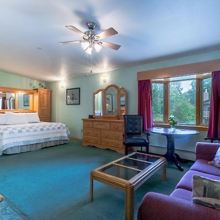 Alaska House Of Jade Bed And Breakfast Анкоридж Екстер'єр фото